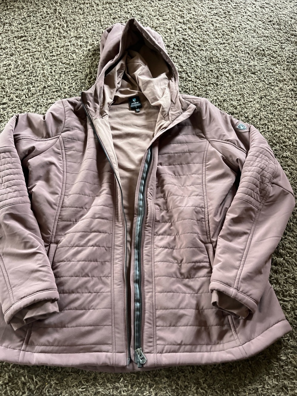 Kuhl women’s coat with hood mauve color like new